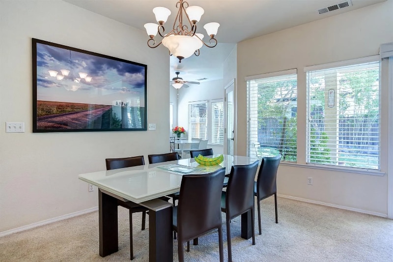 Building Photo - 872 E Green Acres Dr