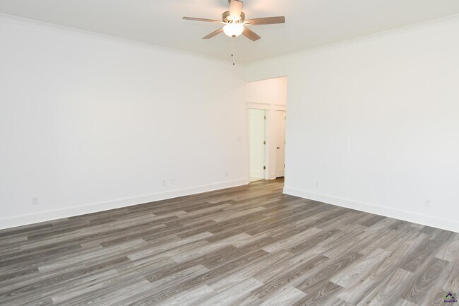 Building Photo - 114 Haven Way