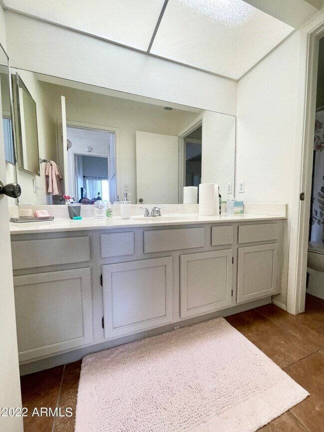 Building Photo - 9209 N 59th Ave