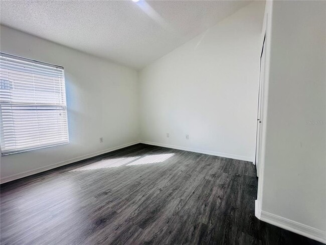 Building Photo - 2663 Oneida Loop
