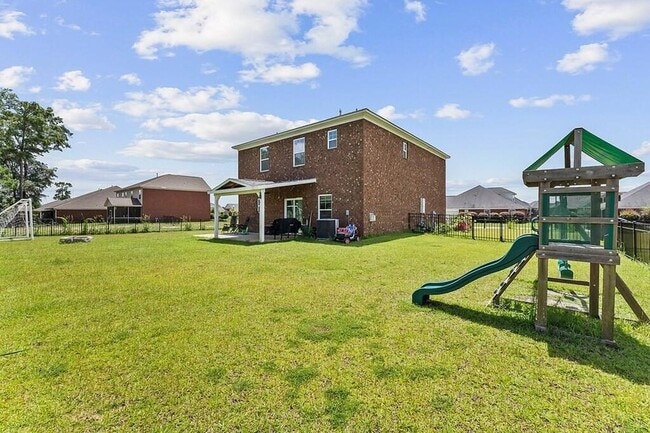 Building Photo - 2085 Canadiangeese Dr