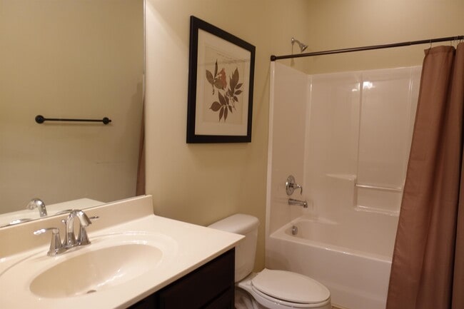 Building Photo - 210 Windthistle Dr