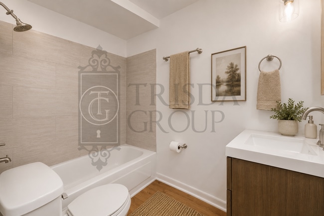 Building Photo - Avail Sept 1st: 2BR Apt in Crafton, 1 Off Street Parking, AC, W/D included, Quartz Countertops, D...