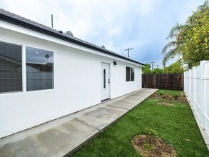 Building Photo - 21028 Ingomar St