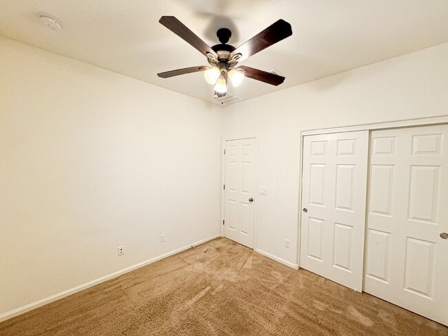 Building Photo - 27283 N 75th Dr