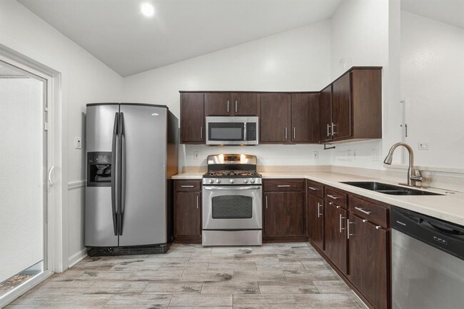 Building Photo - 1411 Gracy Farms Ln