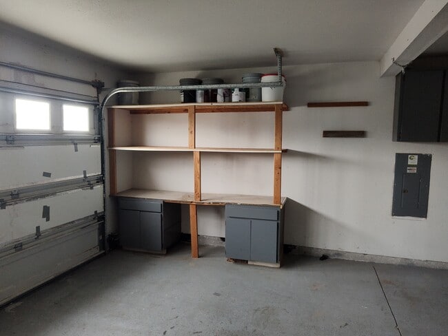 Building Photo - 4211 Holland Ln