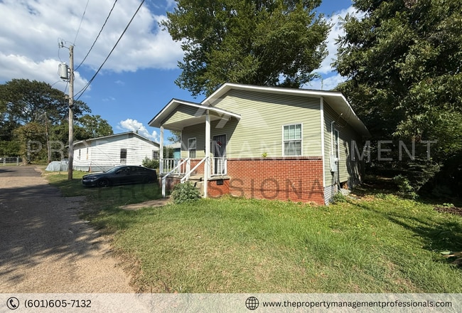 Building Photo - Cozy 3-Bedroom Home in a Convenient Location