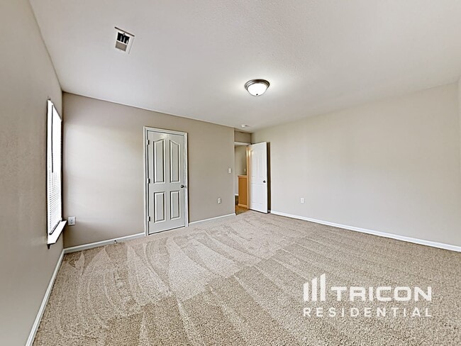 Building Photo - 5251 Grays Ridge Drive Charlotte NC