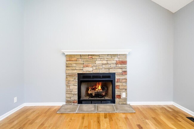 Building Photo - 2267 Yeager Dr