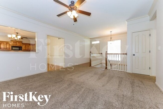 Building Photo - 14050 Drury Ct