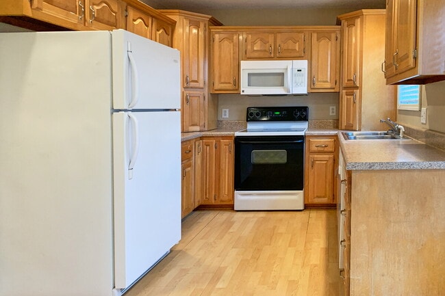 Building Photo - For Rent: 2BR, 1 1/2 BA condo, upstairs unit. (Please do not apply without speaking with us first.)