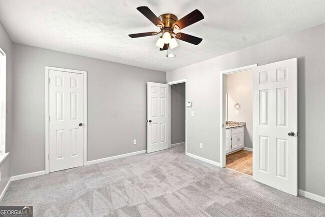 Building Photo - 5557 Clover Rise Ln
