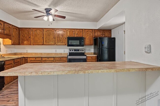 Building Photo - 8 Tarifa Ln