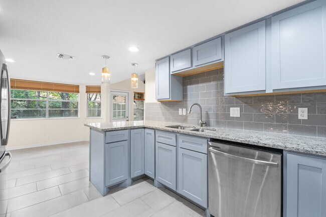 Building Photo - 8310 Watch Tower St