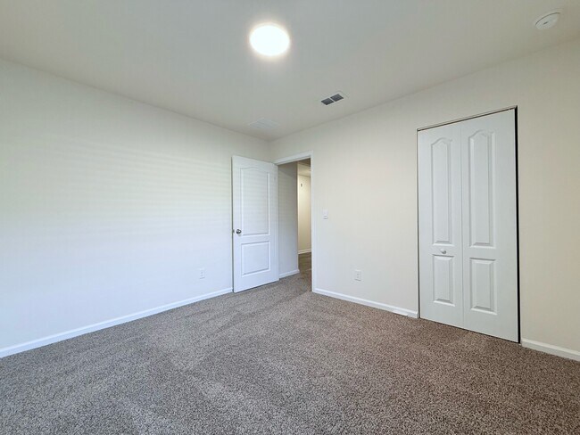 Building Photo - 313 Jarama Cir