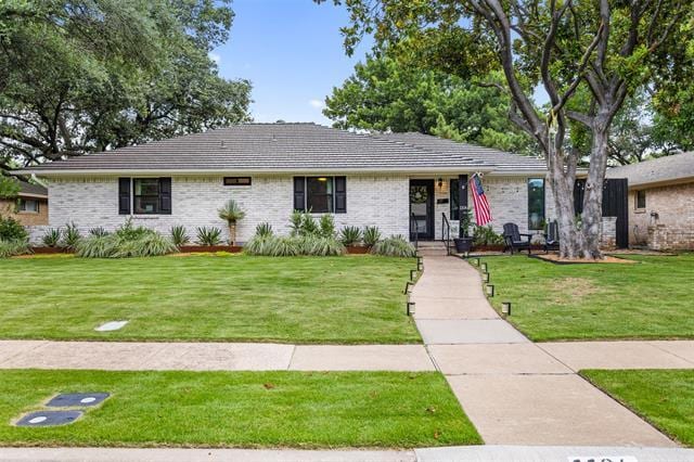 Building Photo - 1106 Pueblo Dr