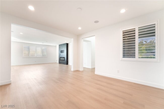 Building Photo - 10470 Dove Meadow Way
