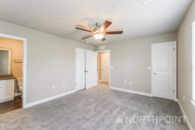Building Photo - 3 BR/2BA | Newly Renovated Single Family Home | In Blue Springs |  Pet Friendly with Garage