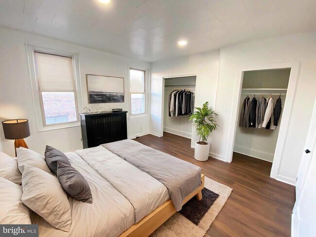 Building Photo - 3027 Weikel St