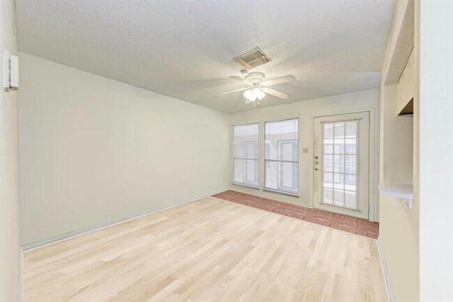 Building Photo - 2110 Rio Grande St
