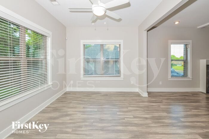 Building Photo - 6362 Garrison Ln