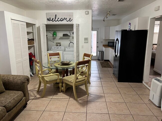 Building Photo - 2401 S Mellonville Ave