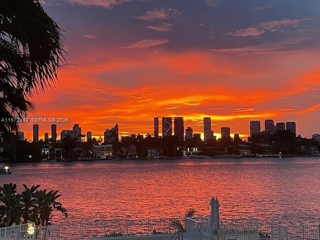 Building Photo - 1 Century Ln