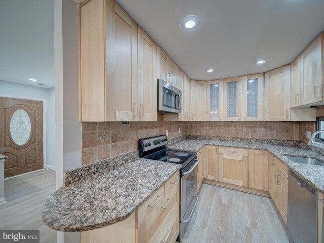 Building Photo - 11301 Gatesborough Ln