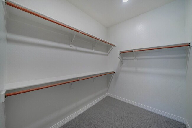 Building Photo - 7439 E Conquistadores Dr