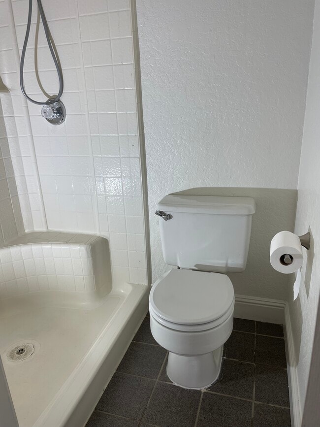 Building Photo - 5039 E Ocean Blvd