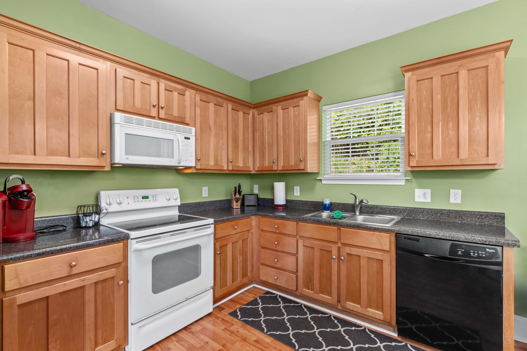 Building Photo - 7228 Lynbrook Cir