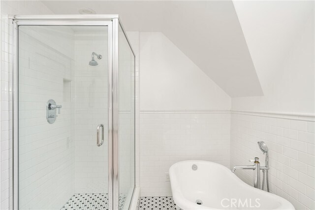 Building Photo - 390 N Cambridge St