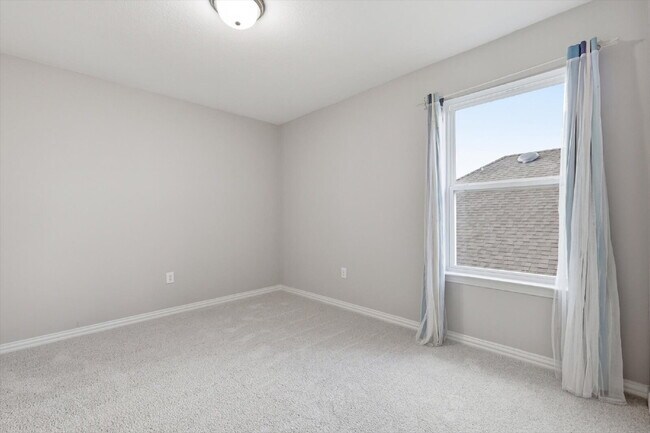 Building Photo - 4 Bed, 3 bath and 1 flex room in the heart of Anna Town Square.