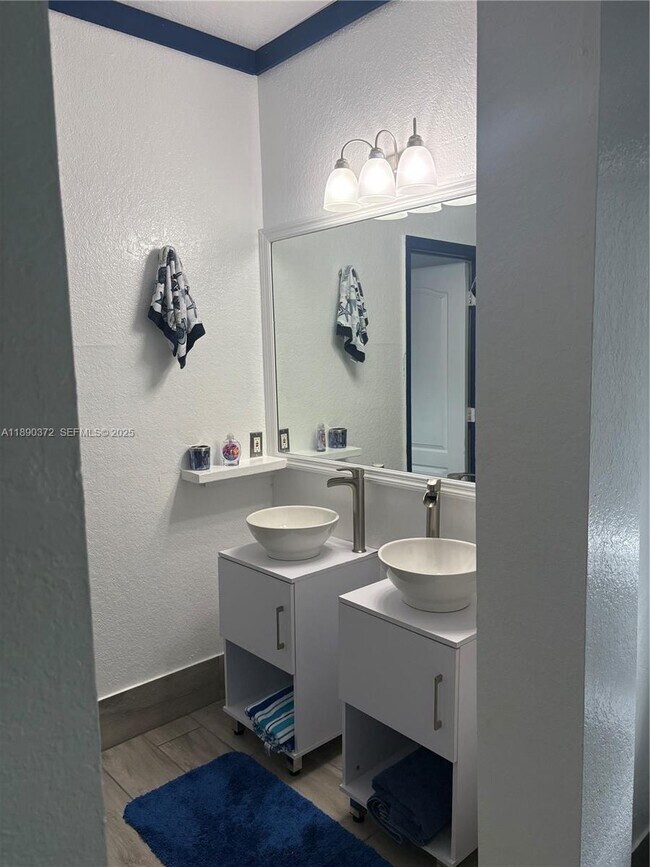 Building Photo - 10272 SW 227th Ln