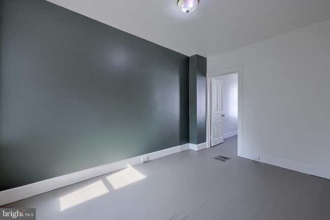 Building Photo - 464 Lafayette St