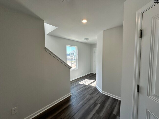 Building Photo - 316 Hardwick Dr