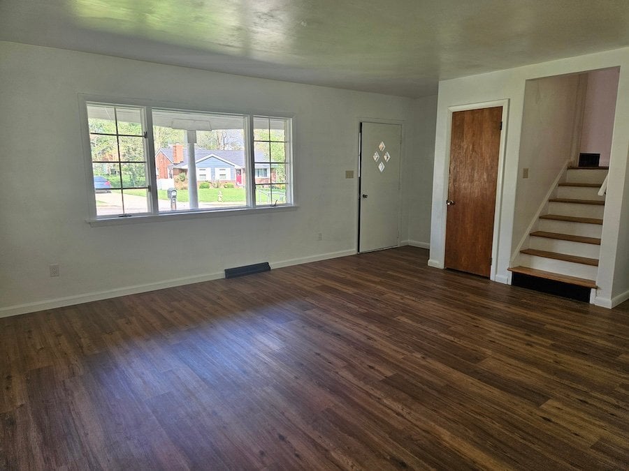 Building Photo - 677 Peach Tree Ln