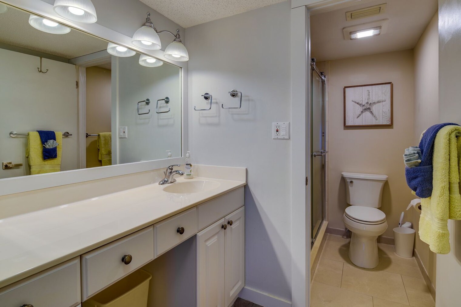 Building Photo - 2400 S Ocean Dr