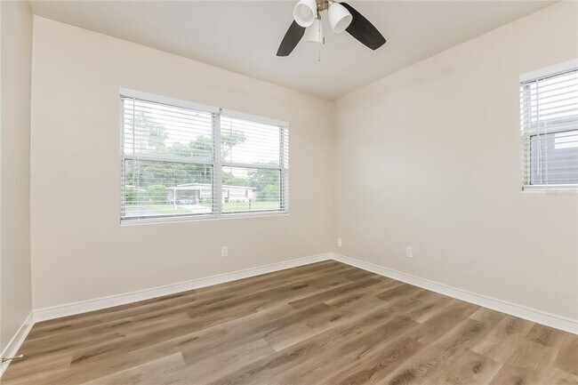 Building Photo - 4009 Montrose Ct