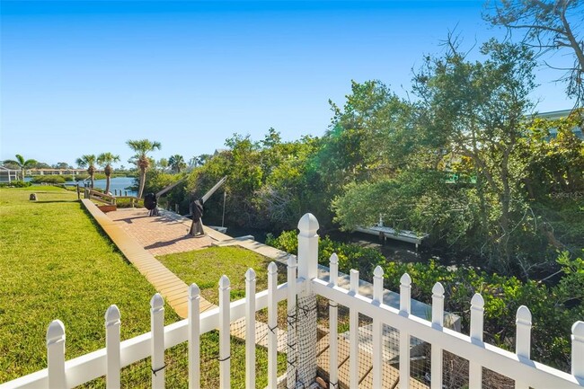 Building Photo - 503 Roberts Bay Dr