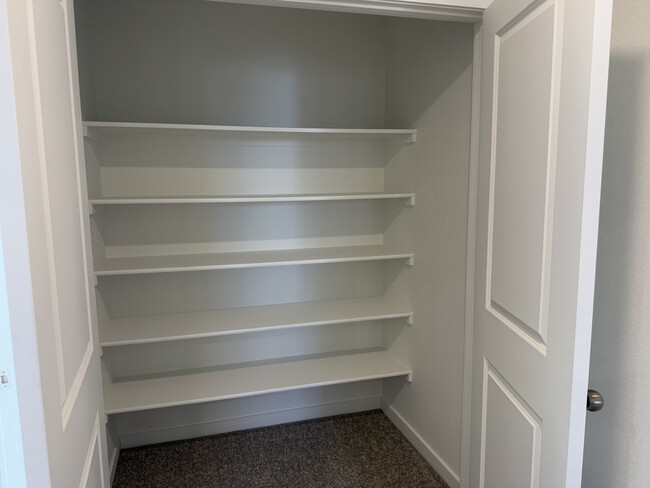 Linen Closet - 5577 Mare Ln