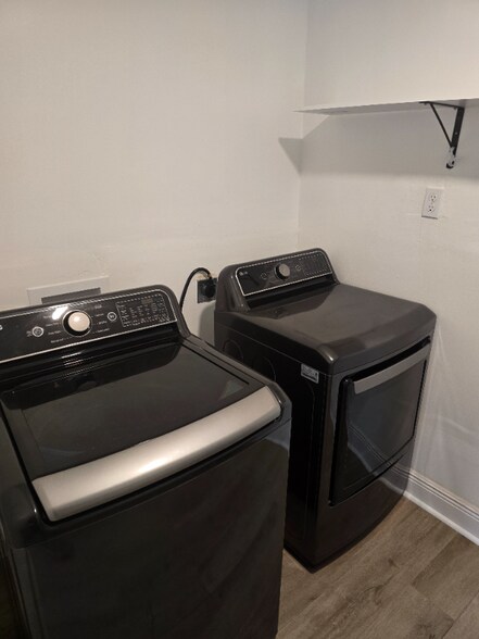 Building Photo - 2706 General Pershing St