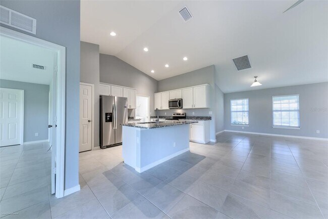 Building Photo - 25583 Deep Creek Blvd