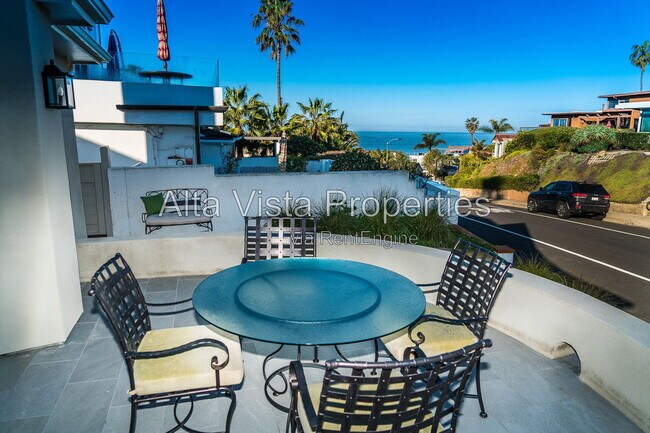 Building Photo - 5606 Dolphin Pl