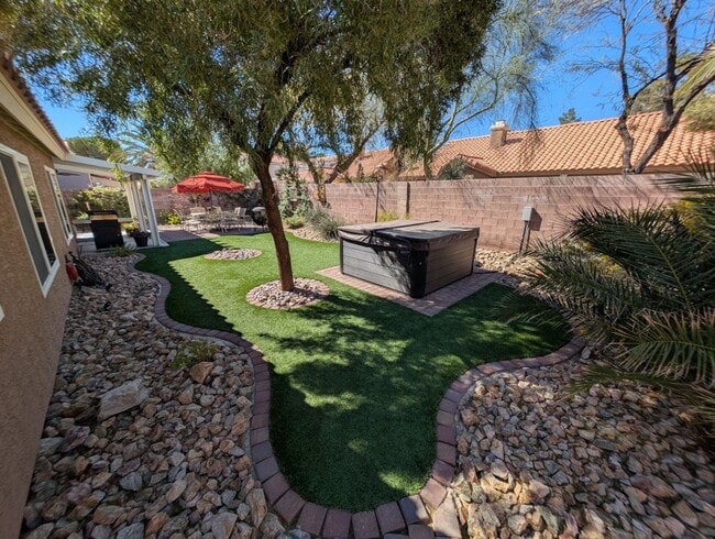 Building Photo - 7435 Falcon Rock Dr