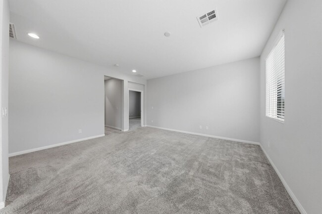 Building Photo - Southwest Gem! 3BR + Loft, Smart Home, Low-Maintenance Paver Patio