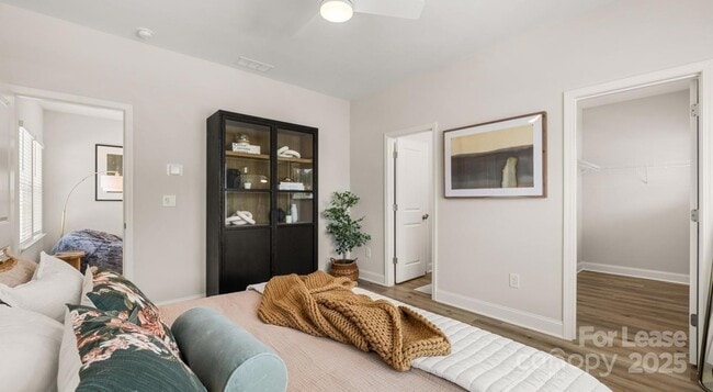 Building Photo - 1748 Marglyn Dr