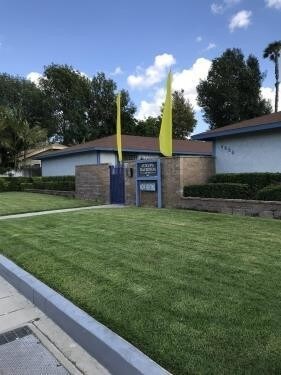 Building Photo - Hacienda Apartments