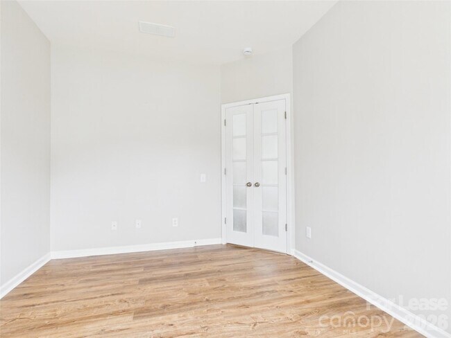 Building Photo - 2204 Arbor Vista Dr